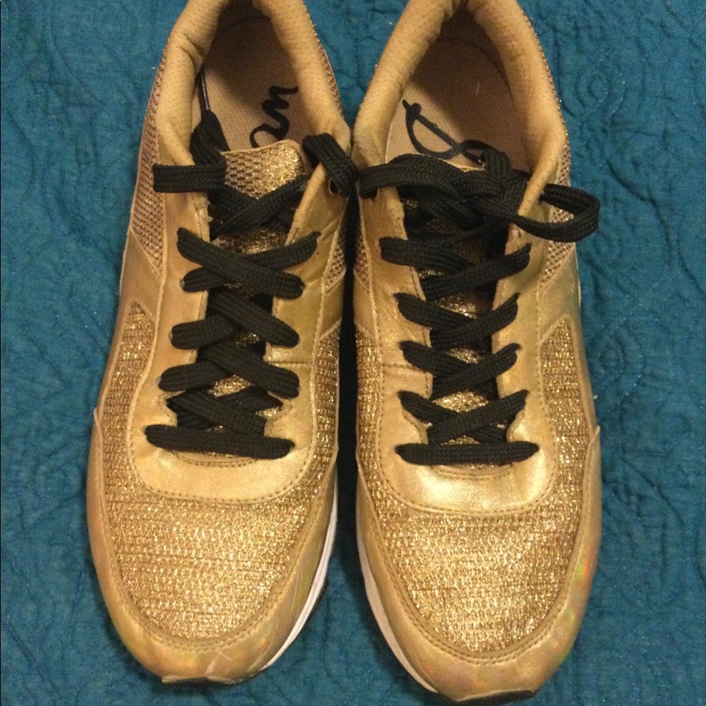 Sam Edelman Gold Sneakers Lace~Up